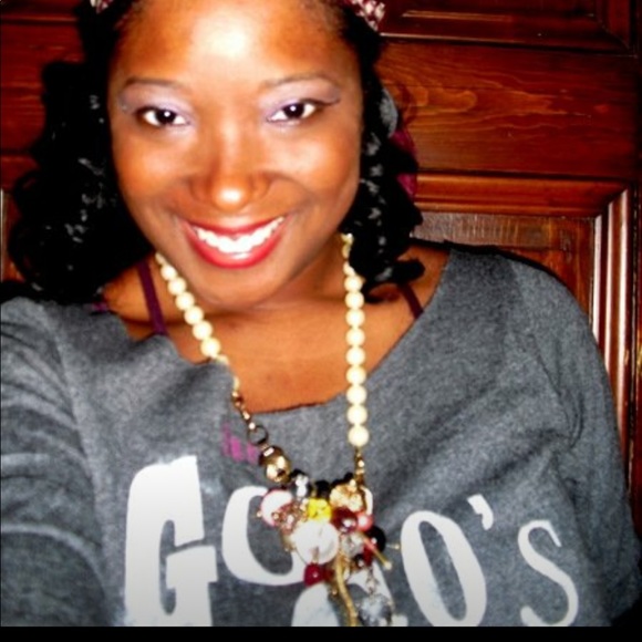 Go-Gos Our Lips Are Sealed Sweatshirt Top - Picture 2 of 3